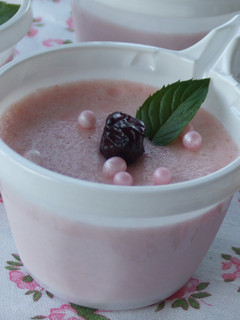 Una foto de Espuma suave de arándanos rojos y avellana