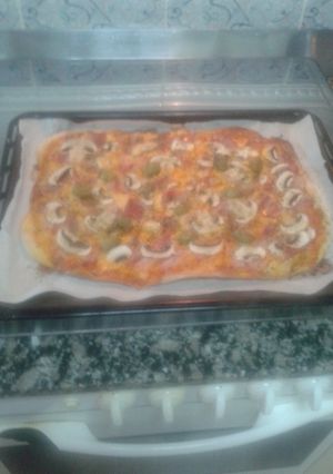 Una foto de Pizza de beicon casera