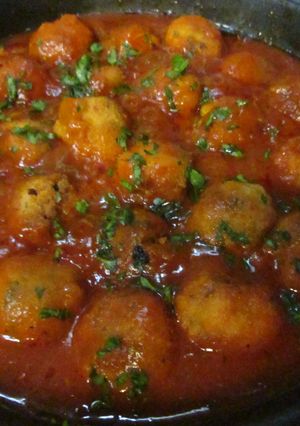 Una foto de Albóndigas de pollo en salsa napolitana