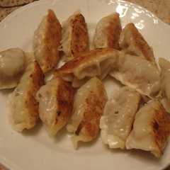 รูปของ Gyoza al estilo japonés (empanadilla japonesa)