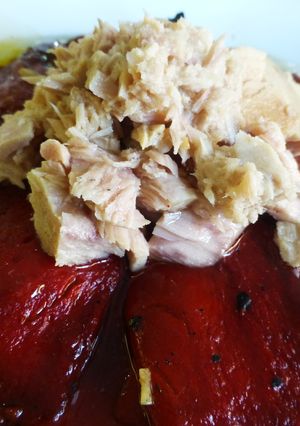 Una foto de Pimientos del piquillo con atún