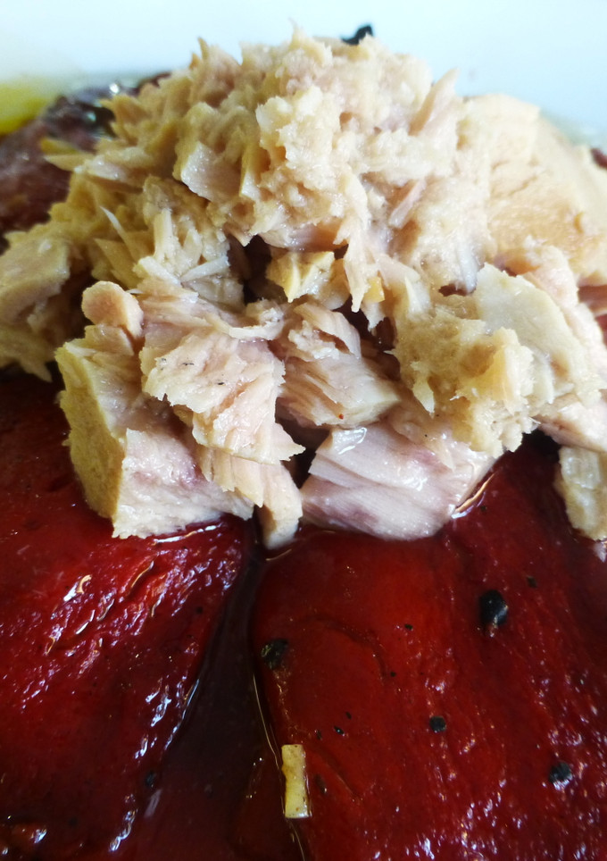 Una foto de Pimientos del piquillo con atún