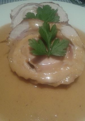 Una foto de Redondo de cerdo en salsa