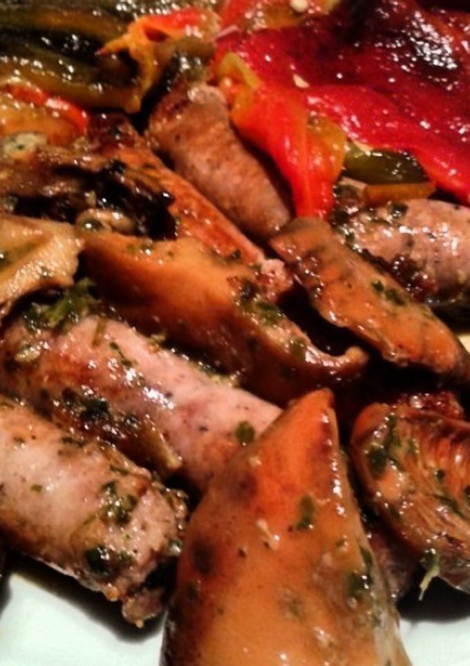 Una foto de Longaniza con robellones y pimientos