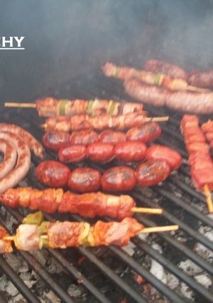 Una foto de Barbacoa de embutidos murcianos