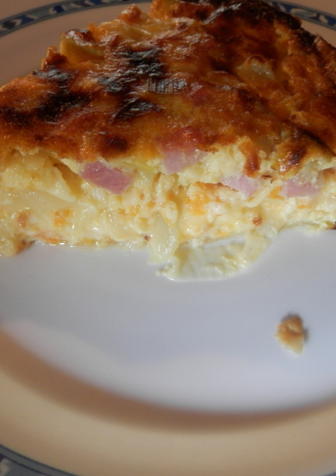 Una foto de Pastel de puerros, calabacín y jamón york