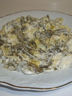 Una foto de Verduras, guindillas y mayonesa
