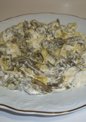 Una foto de Verduras, guindillas y mayonesa