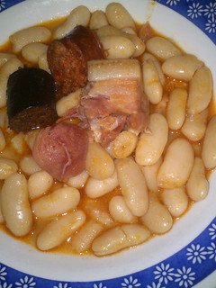 Una foto de Fabada en olla expres
