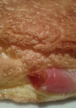 Una foto de Tortilla rellena a punto de nieve