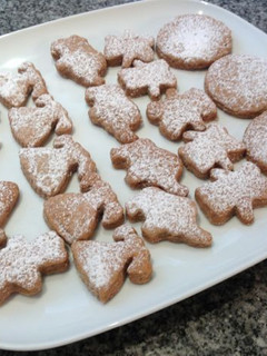 Foto principal de Galletas de canela y jengibre
