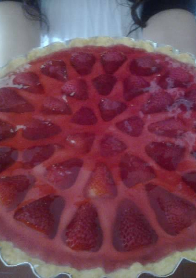 Una foto de Tarta de frutillas fácil y rápida