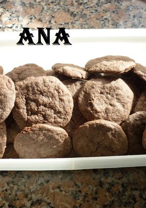 Una foto de Masitas de chocolate rellenas caseras
