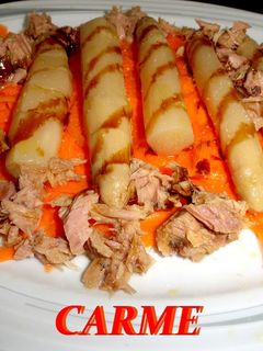 Una foto de Ensalada de espárragos con atún y zanahoria
