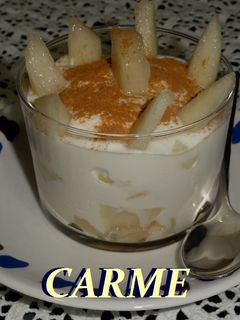 Una foto de Peras con crema de queso batido light