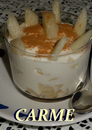 Una foto de Peras con crema de queso batido light