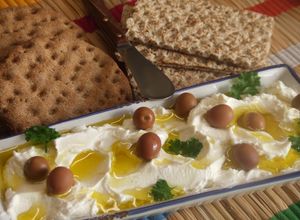 Foto principal de Labneh: queso de yogur griego fácil