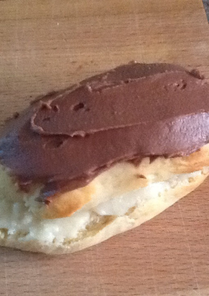 Una foto de Pepitos de chocolate y crema pastelera