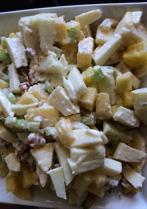 Una foto de Ensalada Waldorf con piña