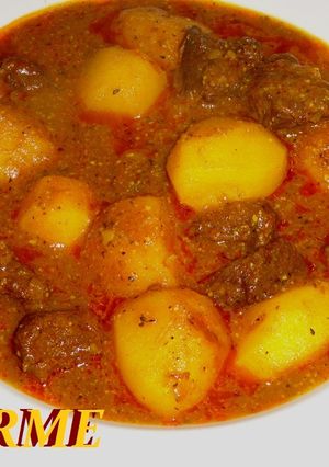 Una foto de Patatas guisadas con carne de ternera