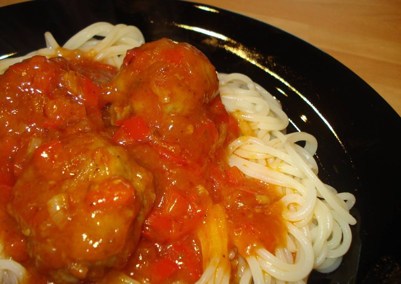 Albondigas con pasta