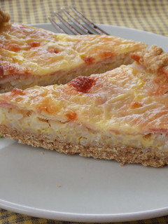 Una foto de Quiche rellena de jamón, queso y arroz