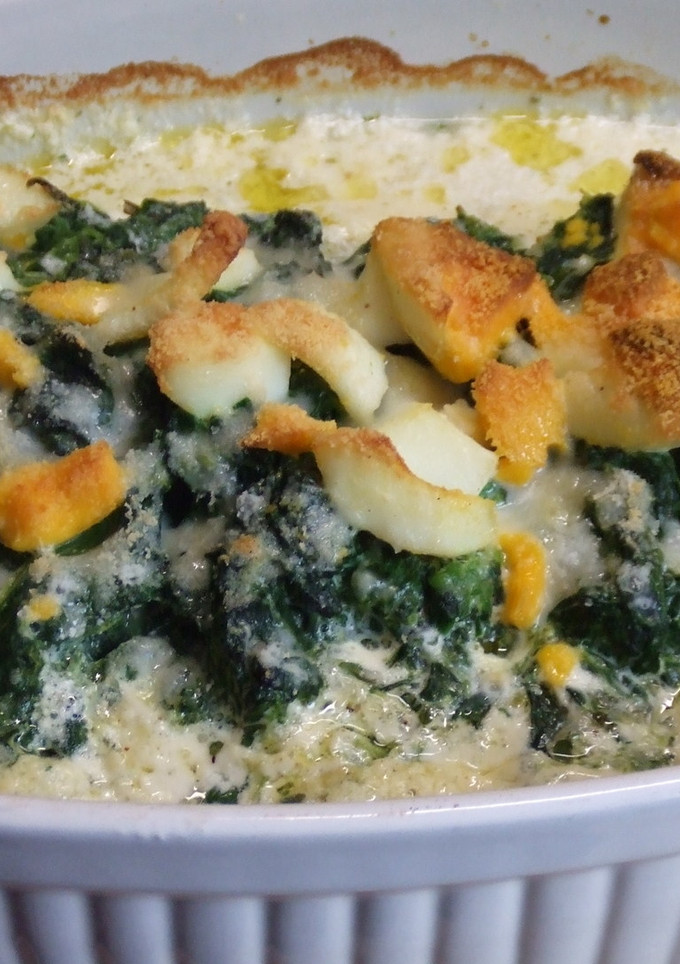 Una foto de Bacalao al horno con espinacas y crema