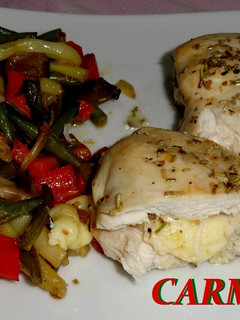 Una foto de Pechuga de pollo rellena al queso de Mahón
