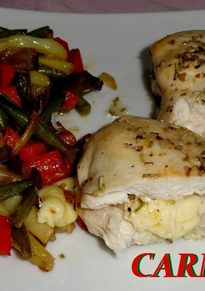Una foto de Pechuga de pollo rellena al queso de Mahón