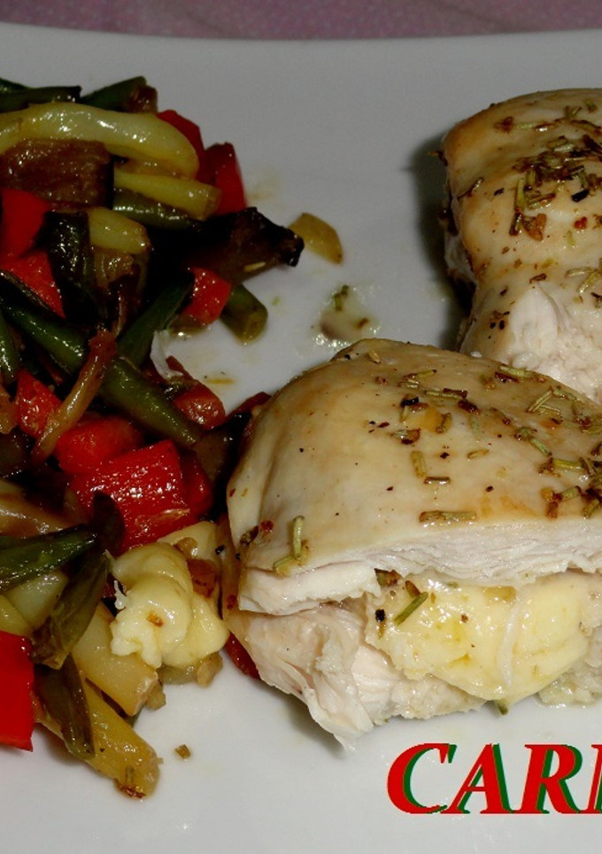 Una foto de Pechuga de pollo rellena al queso de Mahón