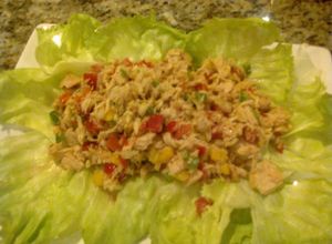 Una foto de Ensalada picosa de atún