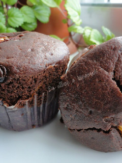Una foto de Muffins de cacao y naranja