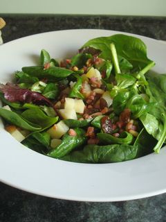 Una foto de Ensalada templada de canónigos