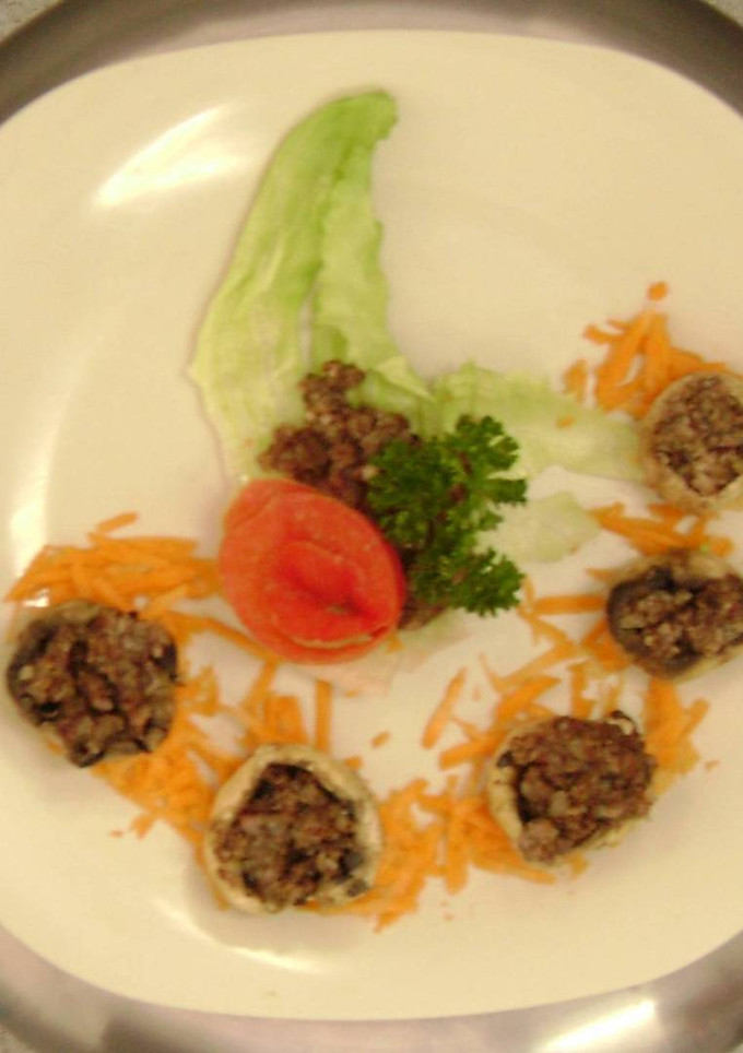 Una foto de Canapés de hongos rellenos