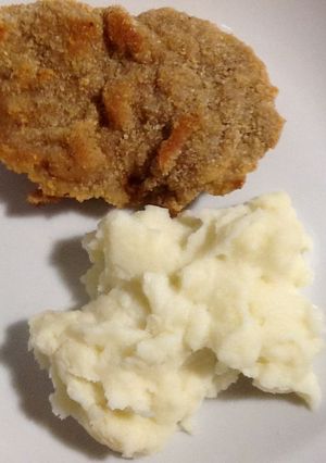 Una foto de Milanesas con puré
