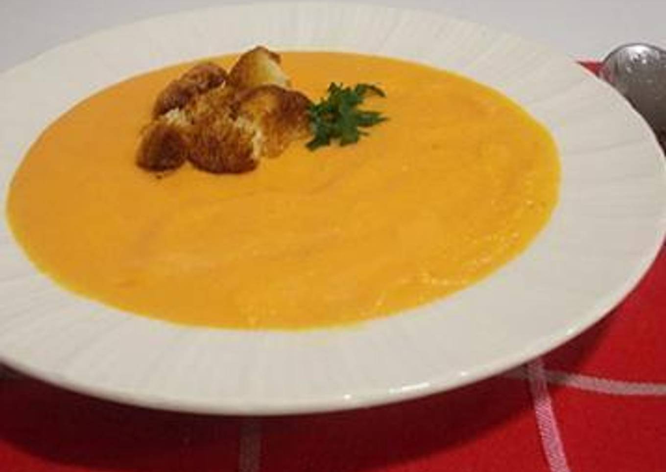 Crema naranja de calabaza y patata