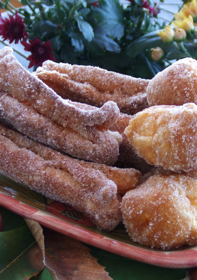 Una foto de Buñuelos rellenos de crema