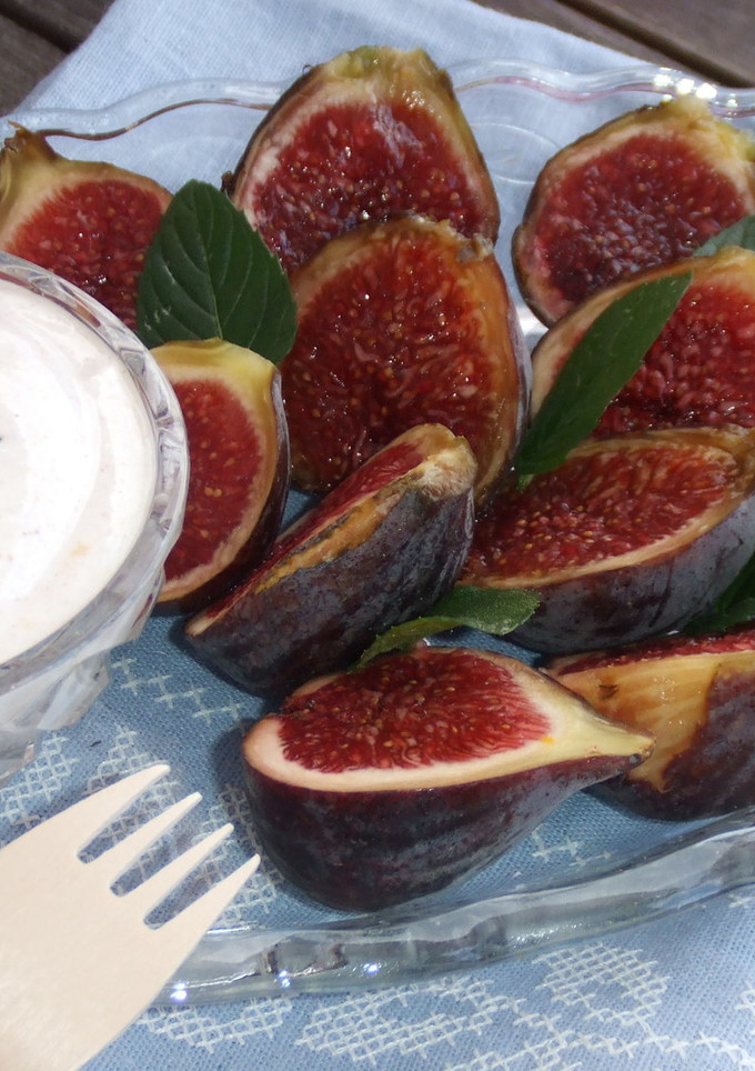 Una foto de Higos con salsa de mandarina