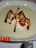 Sopa dulce de melón con iceberg flotante