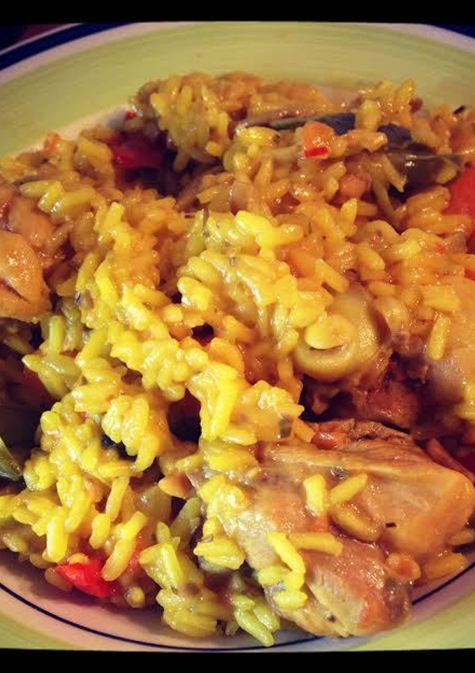 Una foto de Arroz con salteado de verduras y pollo