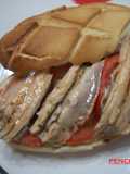 Bocata de tomate con sardinas maceradas