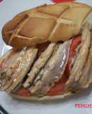 Bocata de tomate con sardinas maceradas