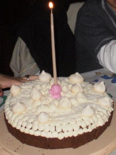 Una foto de Torta de cumpleaños con cubierta para principiantes