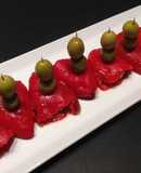Pimientos del piquillo rellenos de atún y aceitunas