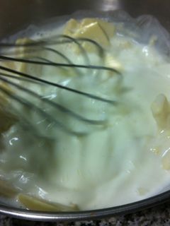 Una foto de Ganache de chocolate blanco