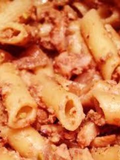 Una foto de Pasta fresca con frutos secos