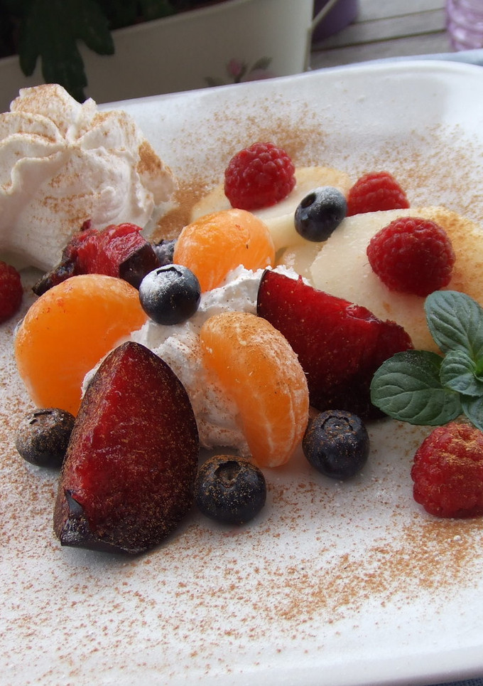 Una foto de Merengues frutales