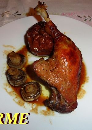 Una foto de Pato confitado agridulce