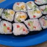 Sushi con arroz normal

