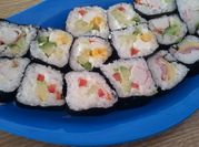 Una foto de arroz sushi